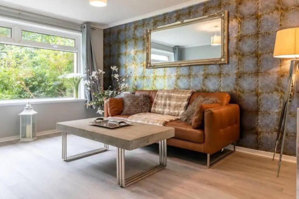 Ferienwohnung Cosy 1 Bed With Parking In City Centre Glasgow Exterior foto