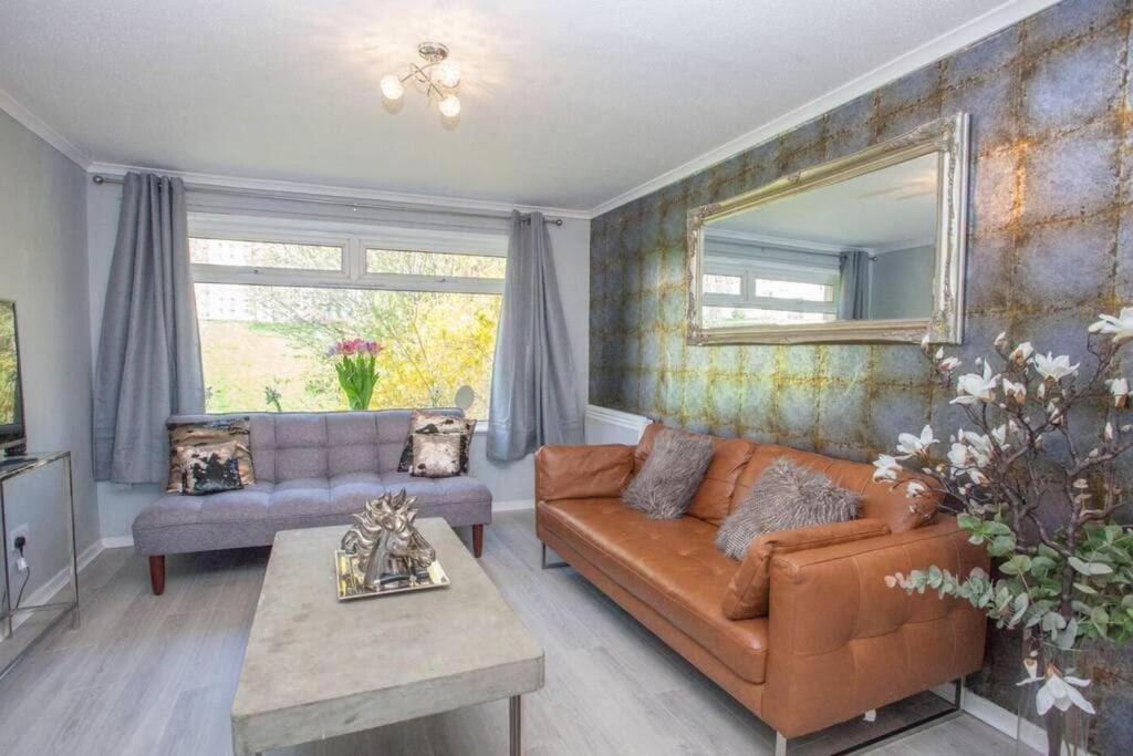 Ferienwohnung Cosy 1 Bed With Parking In City Centre Glasgow Exterior foto